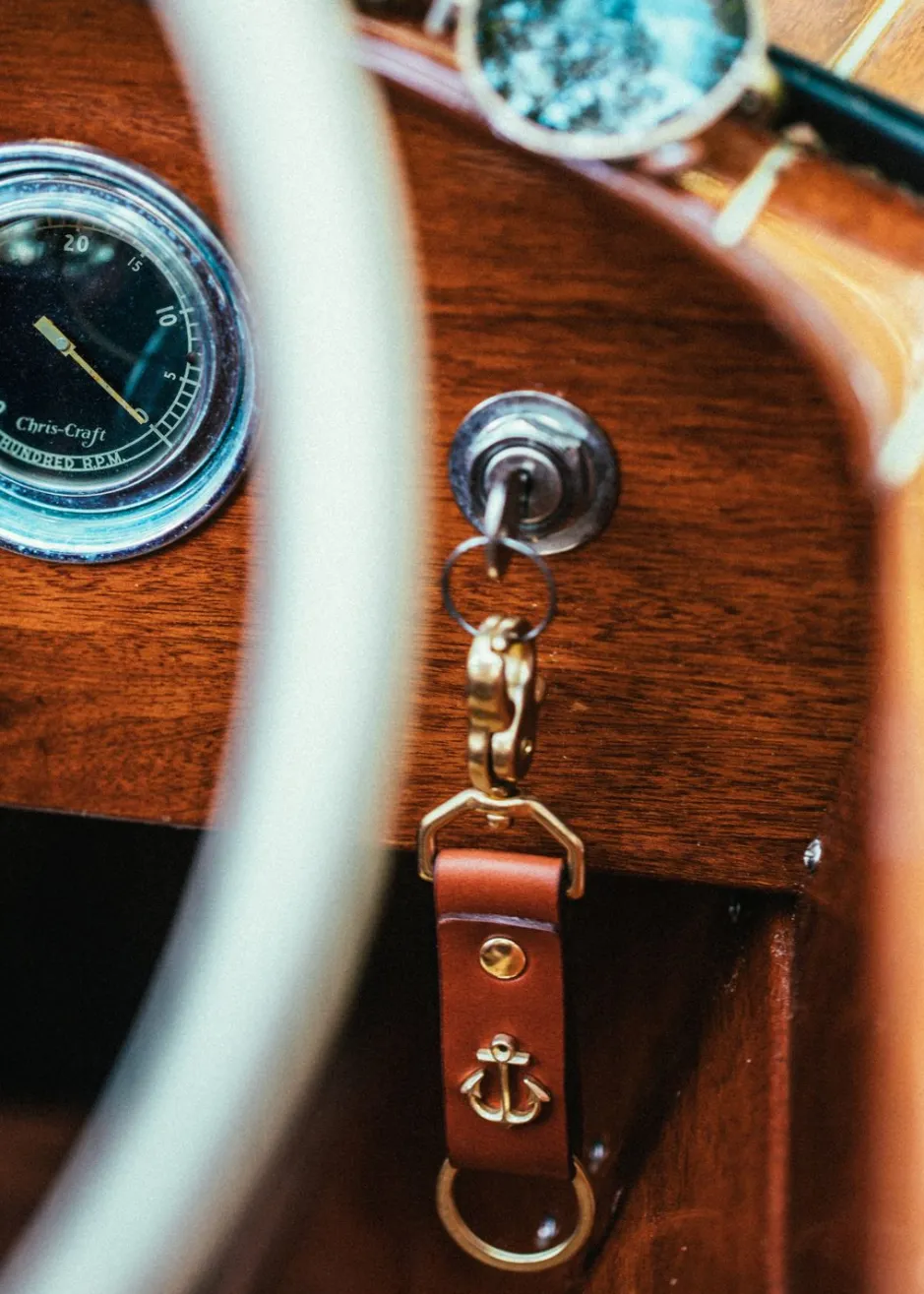 Key Fobs^Kiel James Patrick Keys To Adventure - Brass