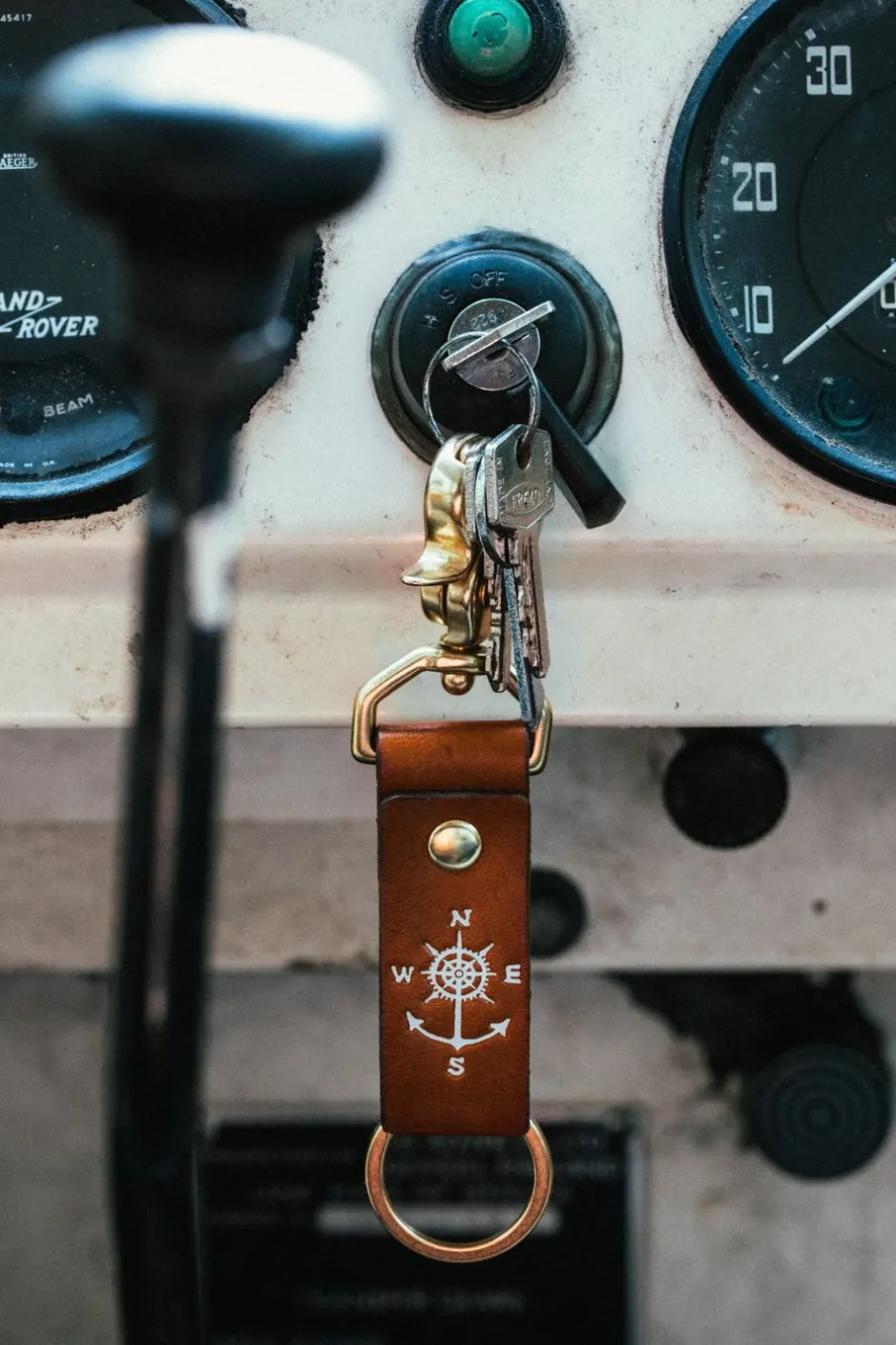 Key Fobs^Kiel James Patrick Keys To Adventure - White